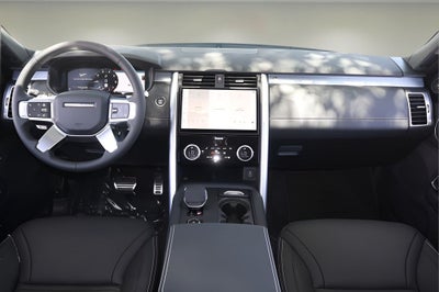 2026 Land Rover Discovery Dynamic SE