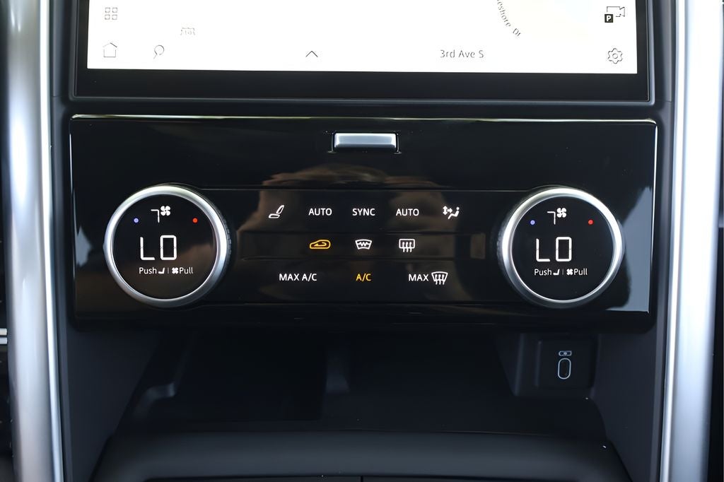 2026 Land Rover Discovery Dynamic SE