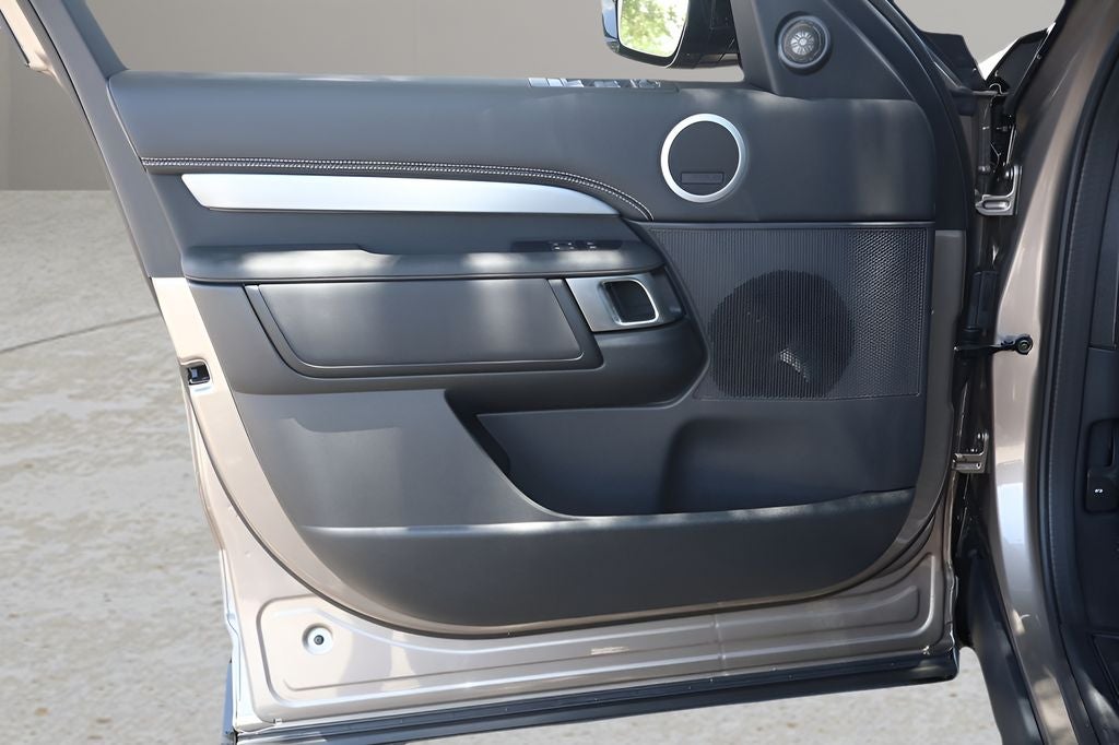 2026 Land Rover Discovery Dynamic SE