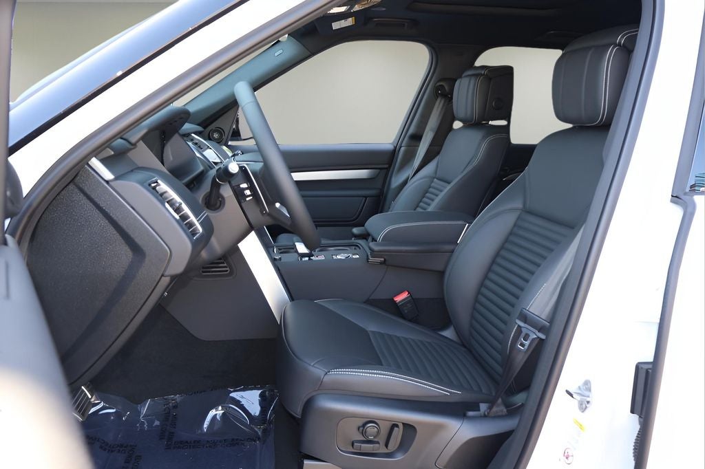 2026 Land Rover Discovery Dynamic SE