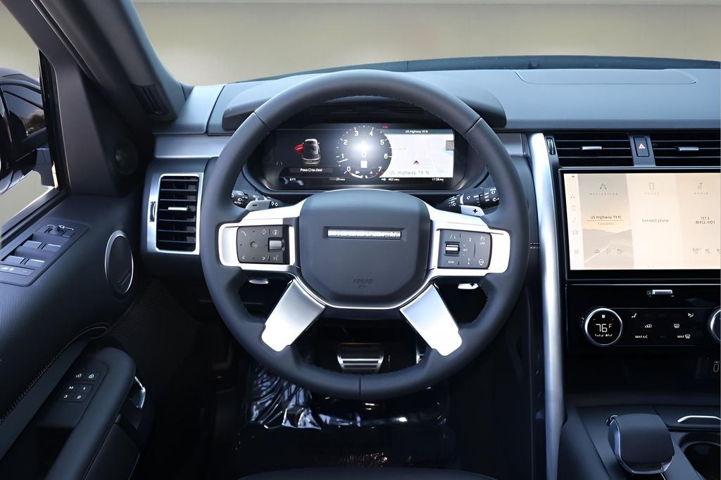 2026 Land Rover Discovery Dynamic SE