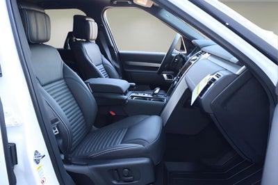 2026 Land Rover Discovery Dynamic SE