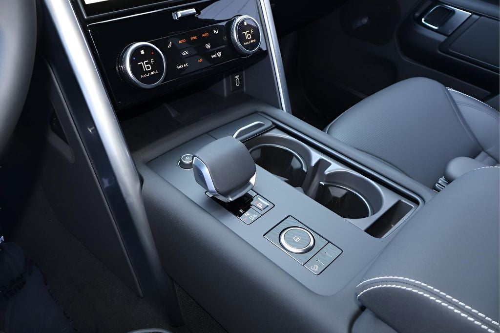 2026 Land Rover Discovery Dynamic SE