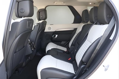 2026 Land Rover Discovery Tempest Edition