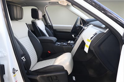 2026 Land Rover Discovery Tempest Edition