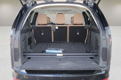 2026 Land Rover Discovery Base