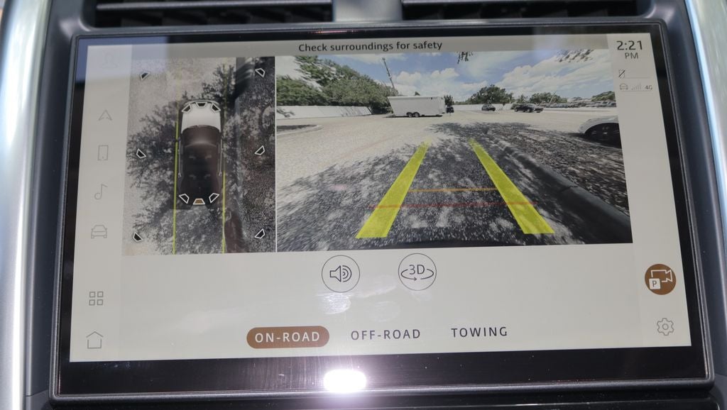 2026 Land Rover Discovery Base