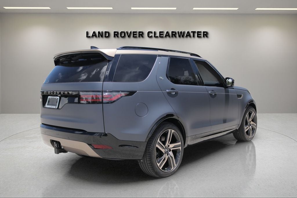 2026 Land Rover Discovery Base