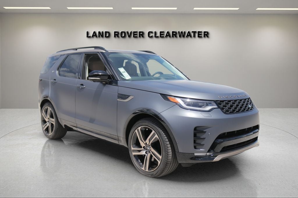2026 Land Rover Discovery Base