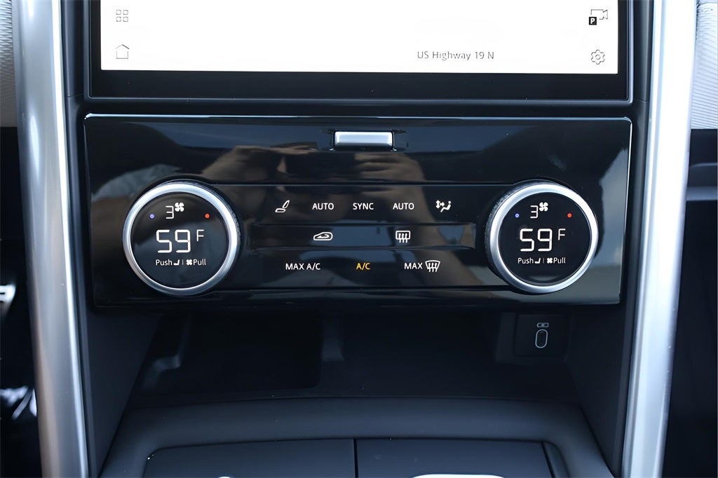 2026 Land Rover Discovery Tempest Edition