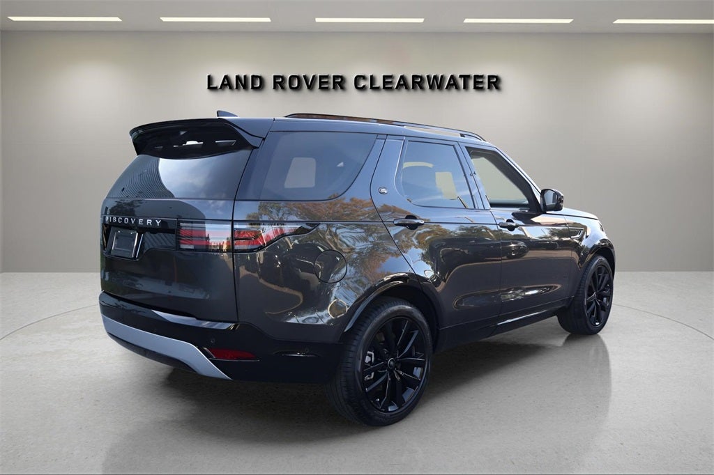 2026 Land Rover Discovery Tempest Edition