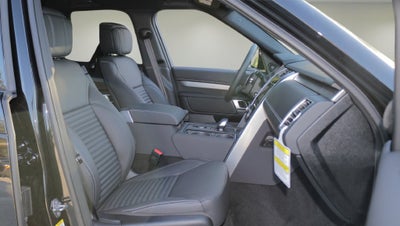 2026 Land Rover Discovery Base
