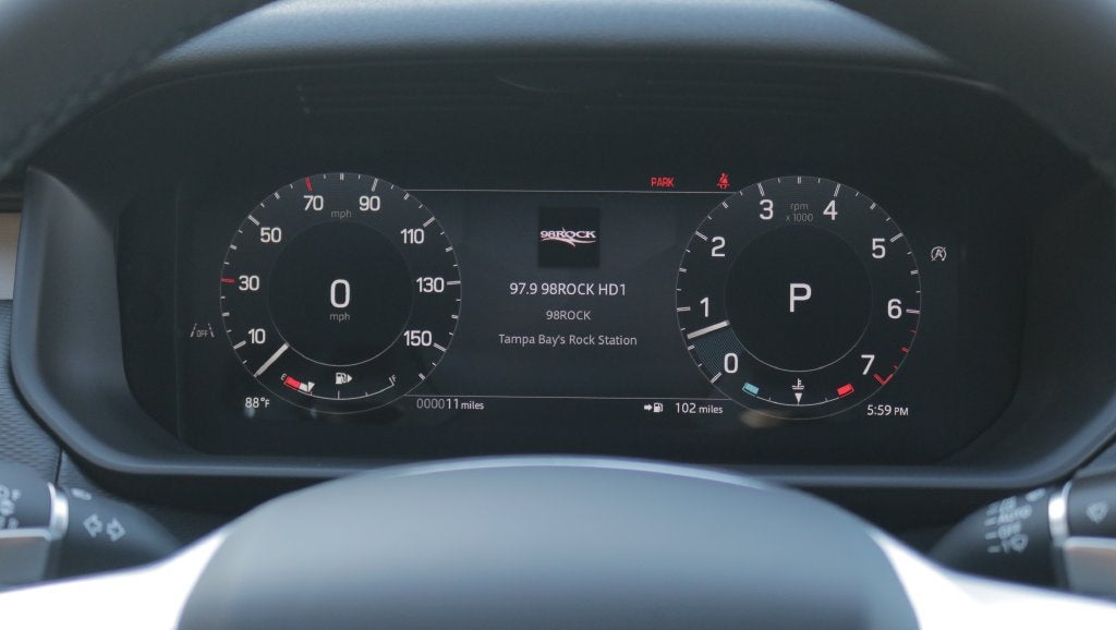 2026 Land Rover Discovery Base