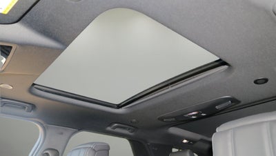 2026 Land Rover Discovery Base