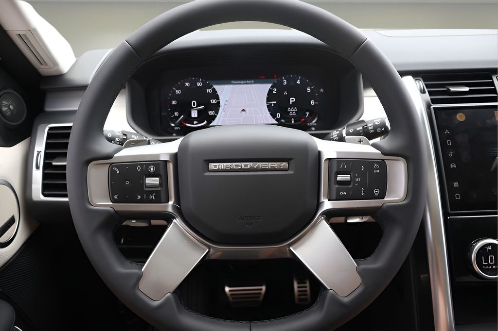 2026 Land Rover Discovery Base