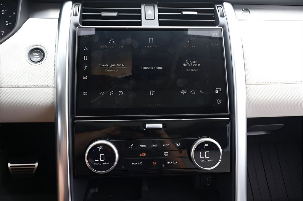 2026 Land Rover Discovery Base