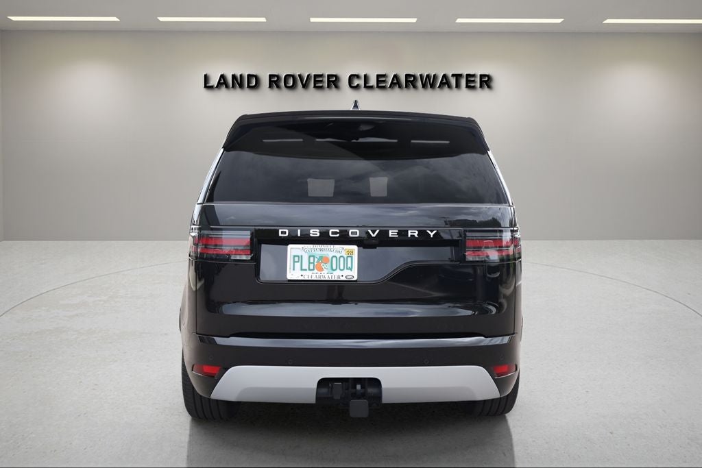 2026 Land Rover Discovery Base