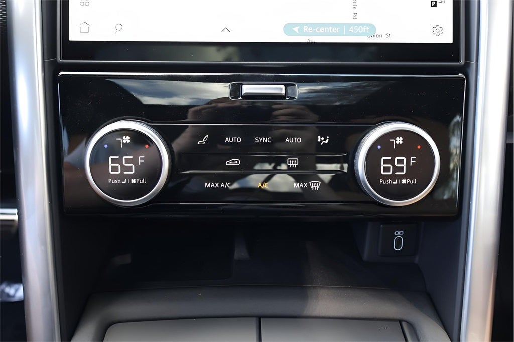 2026 Land Rover Discovery Tempest Edition