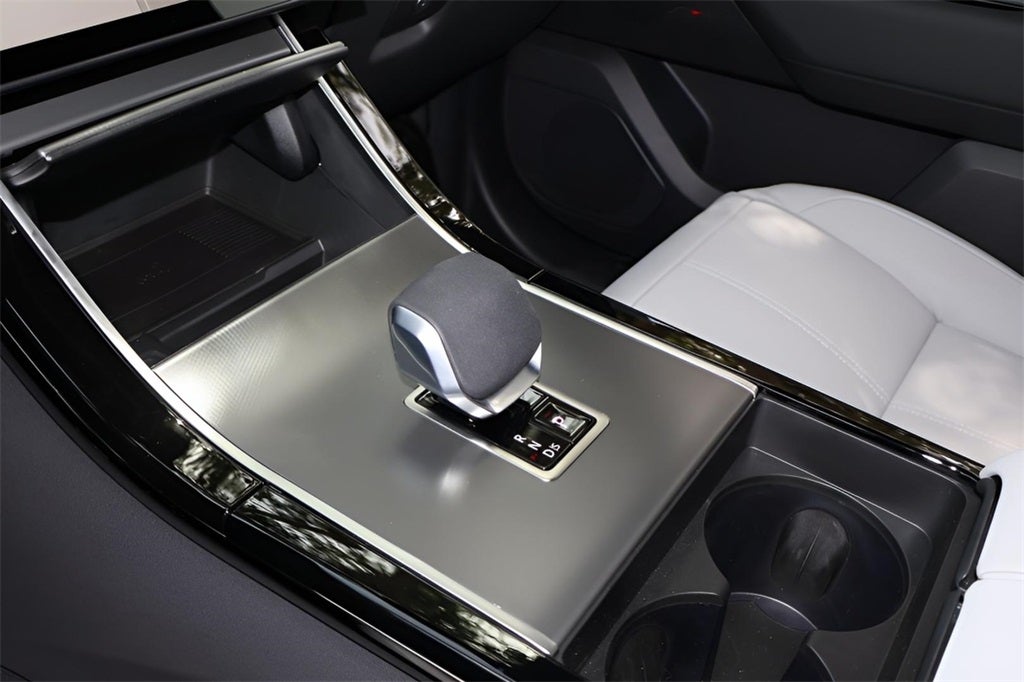 2026 Land Rover Range Rover Velar S