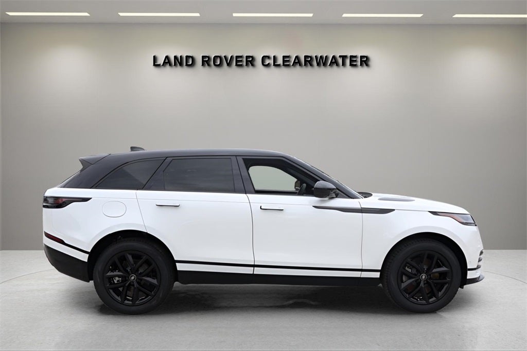 2026 Land Rover Range Rover Velar Dynamic SE
