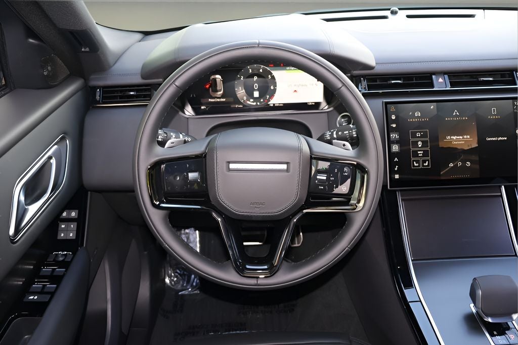 2026 Land Rover Range Rover Velar Dynamic SE