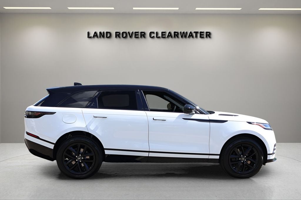 2026 Land Rover Range Rover Velar Dynamic SE