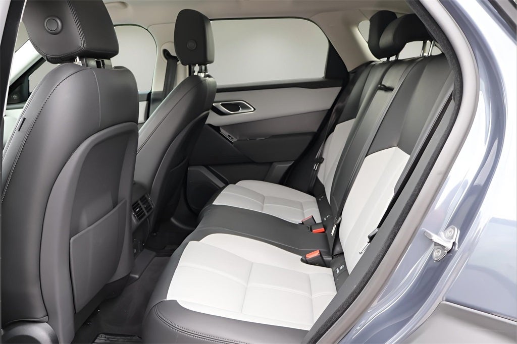 2025 Land Rover Range Rover Velar Dynamic SE