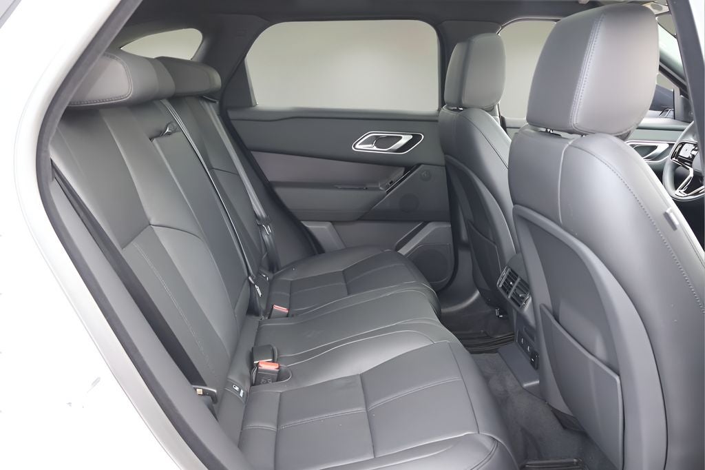 2026 Land Rover Range Rover Velar Dynamic SE