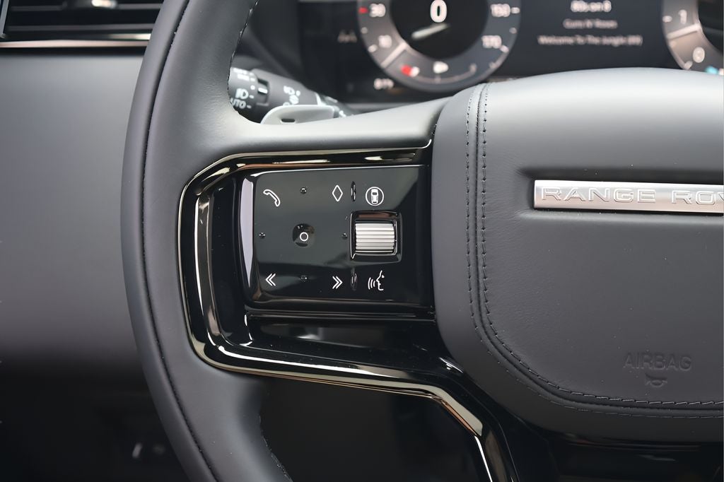 2026 Land Rover Range Rover Velar Dynamic SE