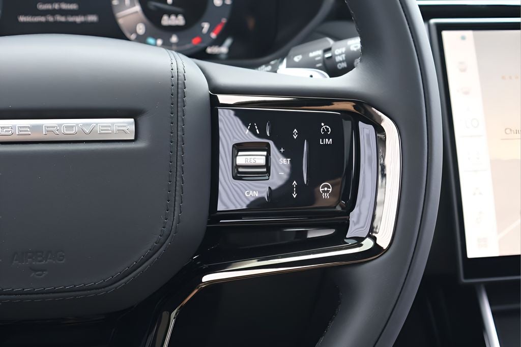 2026 Land Rover Range Rover Velar Dynamic SE