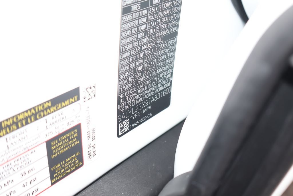 2026 Land Rover Range Rover Velar Dynamic SE