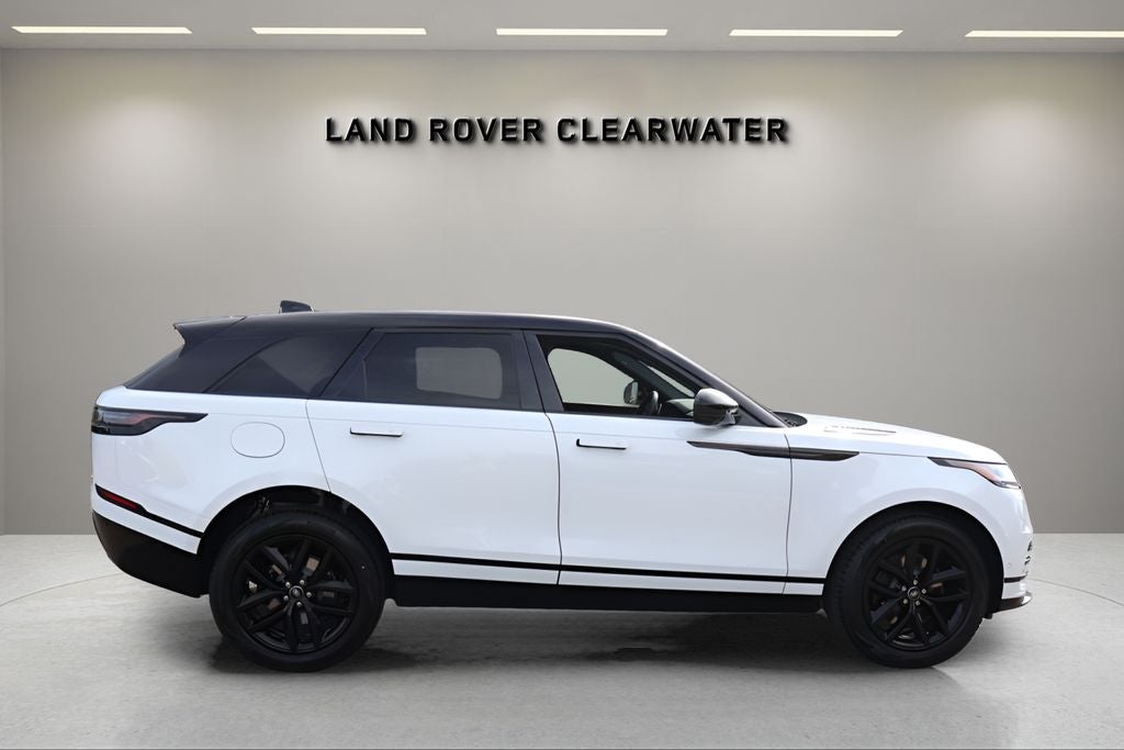 2026 Land Rover Range Rover Velar Dynamic SE