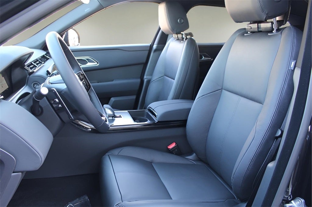 2025 Land Rover Range Rover Velar Dynamic SE