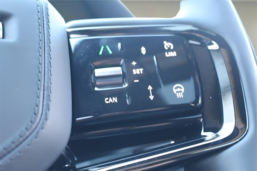 2025 Land Rover Range Rover Velar Dynamic SE