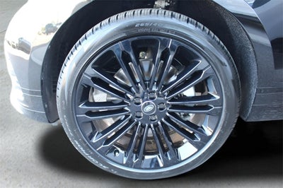 2025 Land Rover Range Rover Velar Dynamic SE