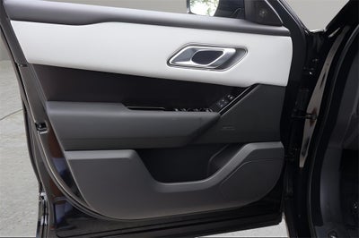 2026 Land Rover Range Rover Velar Dynamic SE