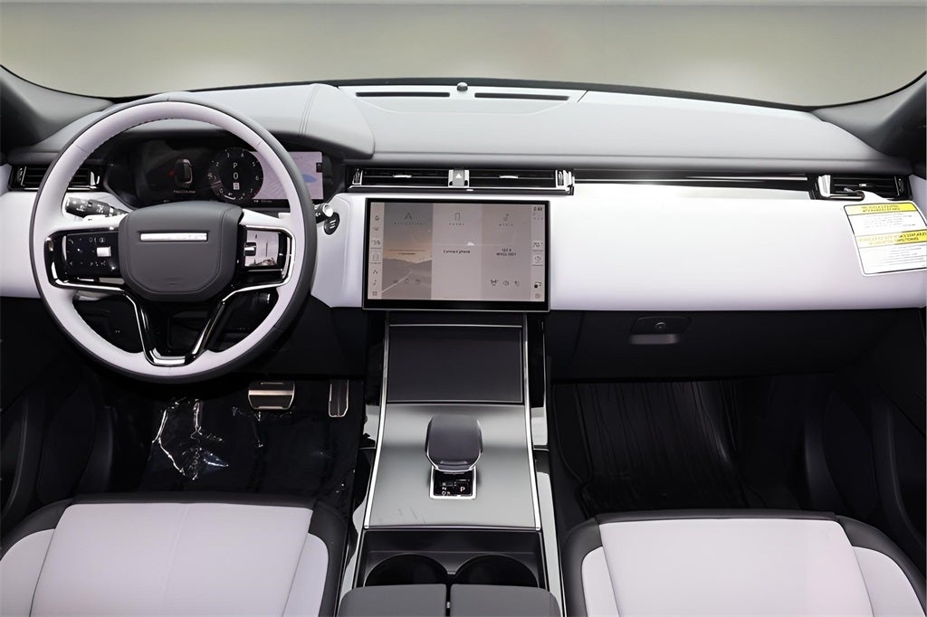 2026 Land Rover Range Rover Velar Dynamic SE