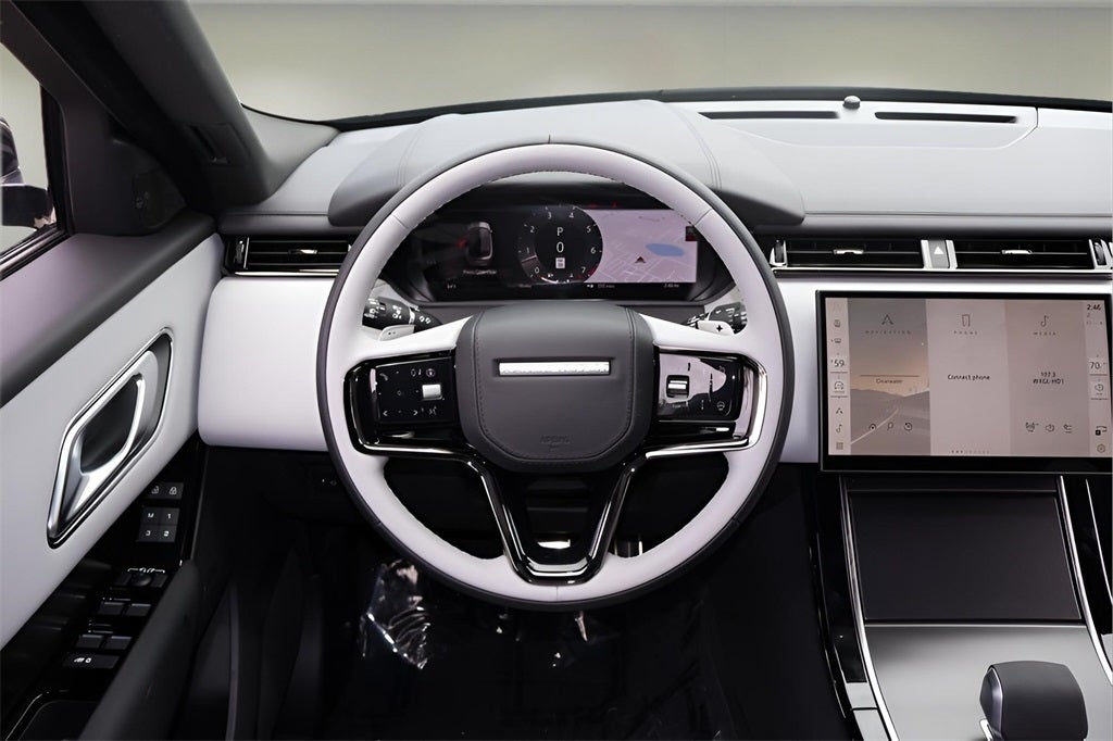 2026 Land Rover Range Rover Velar Dynamic SE