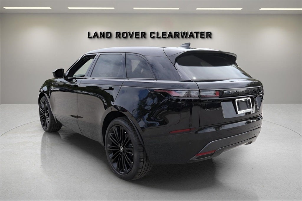 2026 Land Rover Range Rover Velar Dynamic SE