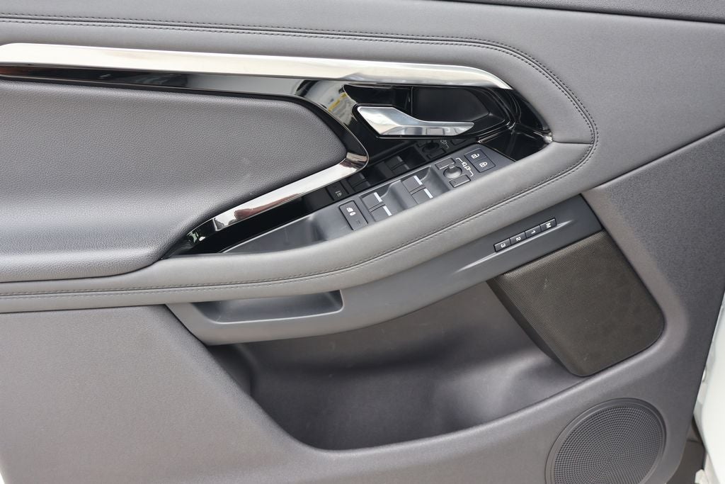 2023 Land Rover Range Rover Evoque R-Dynamic SE