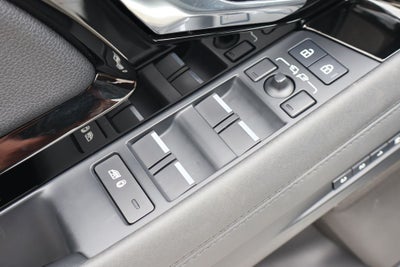2023 Land Rover Range Rover Evoque R-Dynamic SE