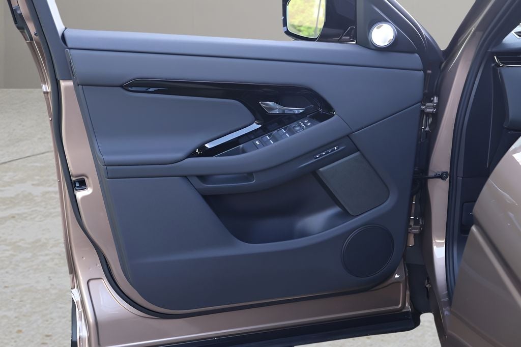 2026 Land Rover Range Rover Evoque Dynamic
