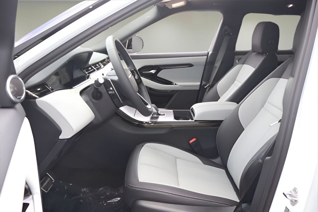 2026 Land Rover Range Rover Evoque Hoxton Edition