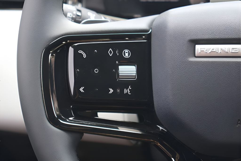 2026 Land Rover Range Rover Evoque Hoxton Edition