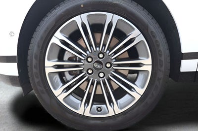 2026 Land Rover Range Rover Evoque Hoxton Edition