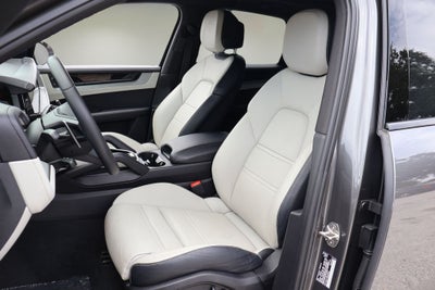 2024 Porsche Cayenne AWD