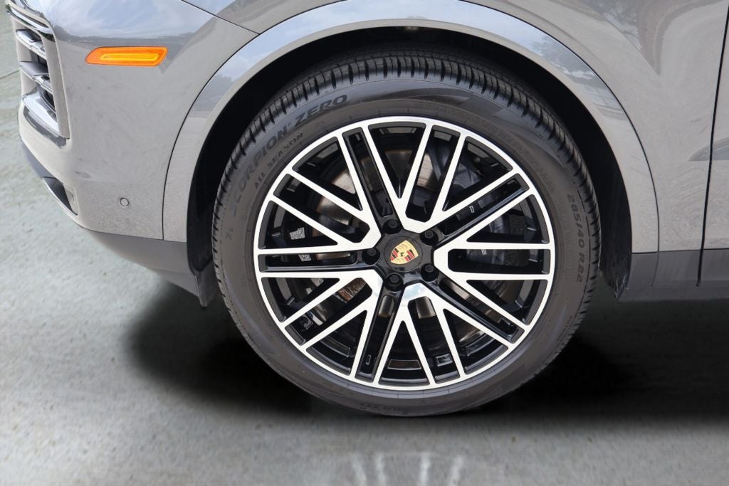 2024 Porsche Cayenne AWD