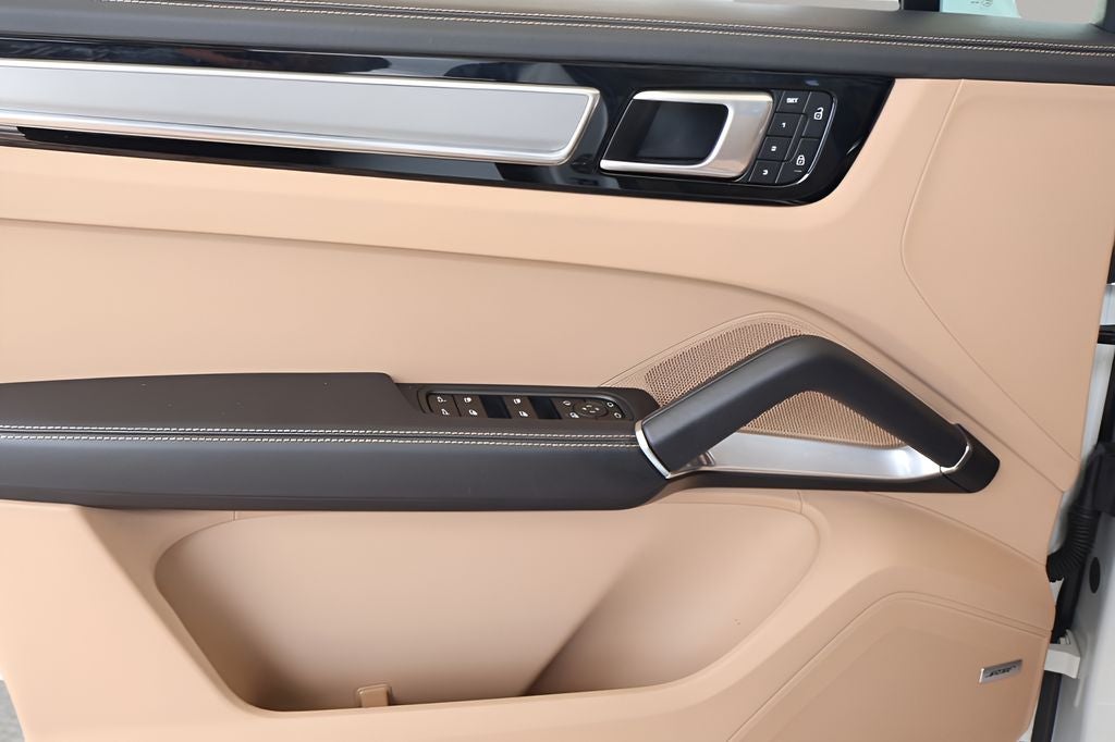 2023 Porsche Cayenne Turbo