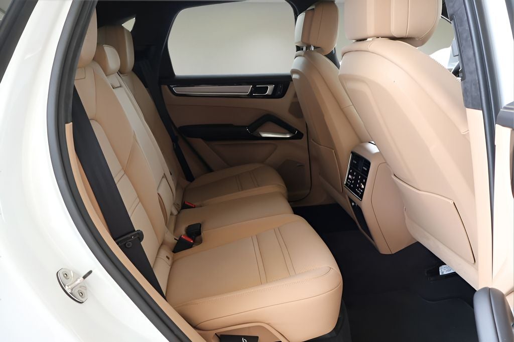 2023 Porsche Cayenne Turbo