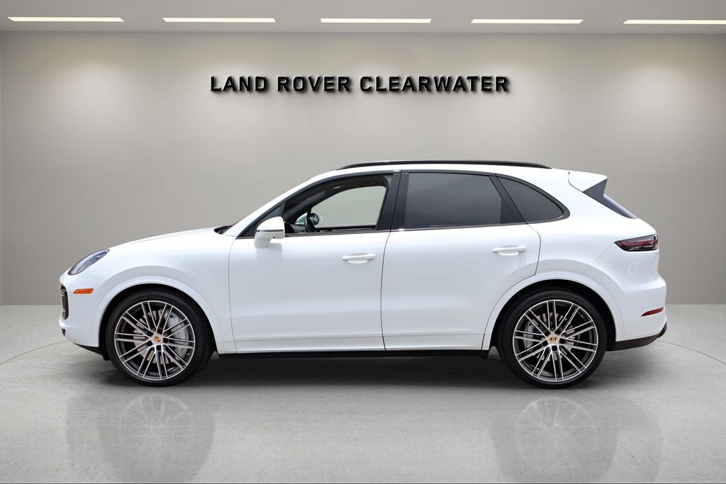 2023 Porsche Cayenne Turbo